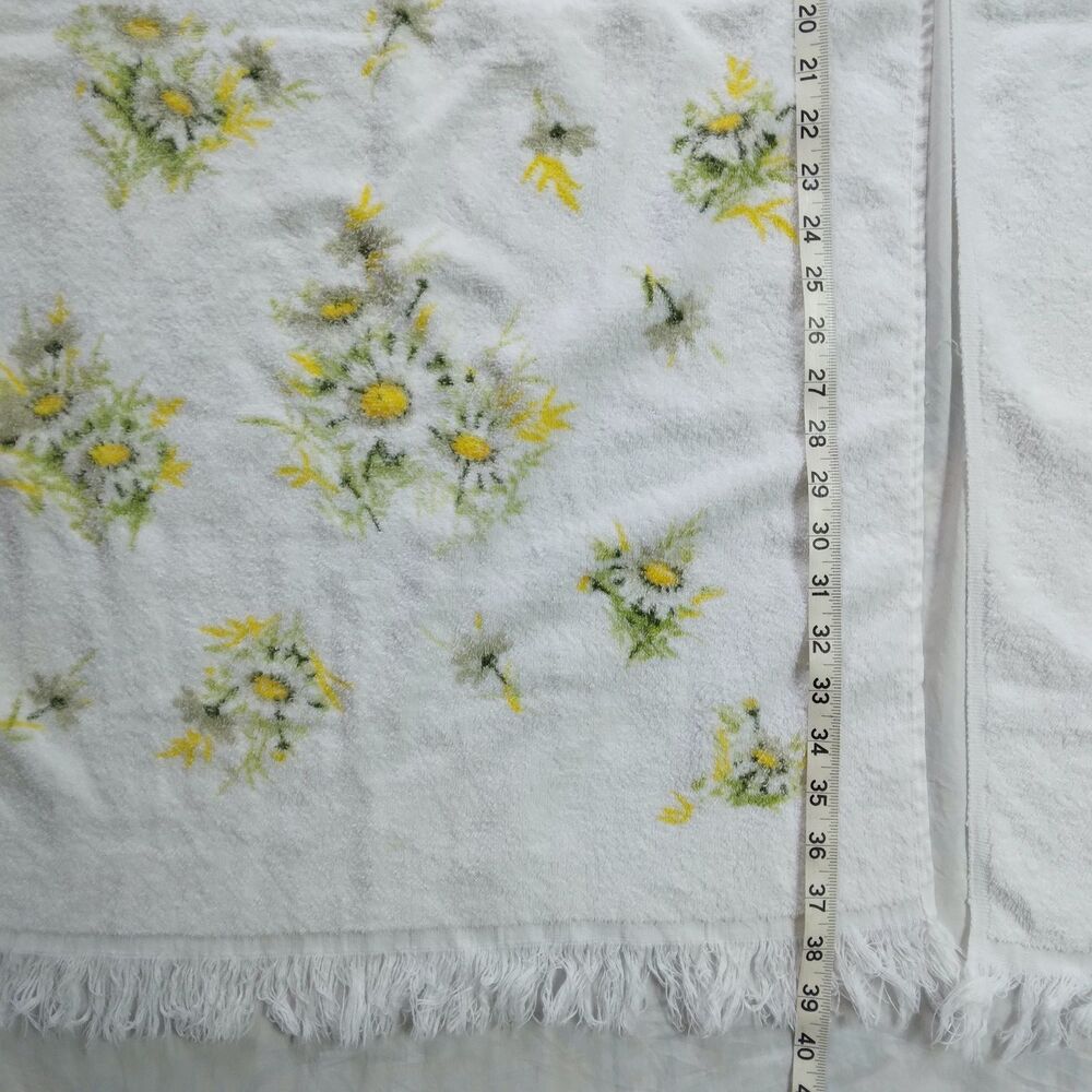 2 Vintage Bath Towel White With Yellow Flowers MCM Fringe Cottagecore USA - Picture 11 of 16